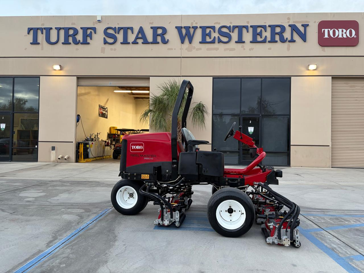 Toro Reelmaster 3550-D — photo 1 of 7